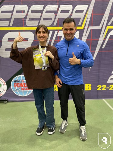 Winning a powerlifting competition